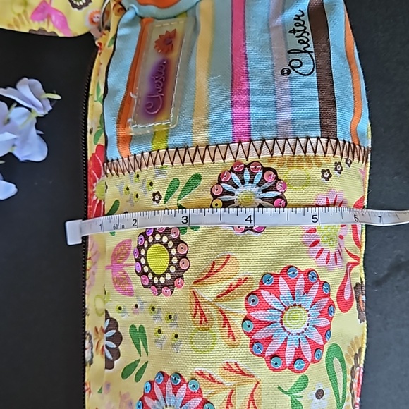 Sun & Sand Chester Hand Bag with Wooden Flower Hang Tag NWT - Picture 9 of 10